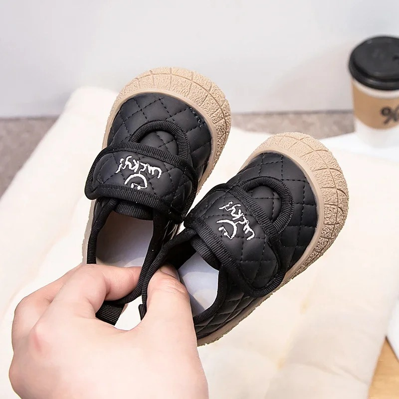 Casual Shoes for Spring and Summer Fun